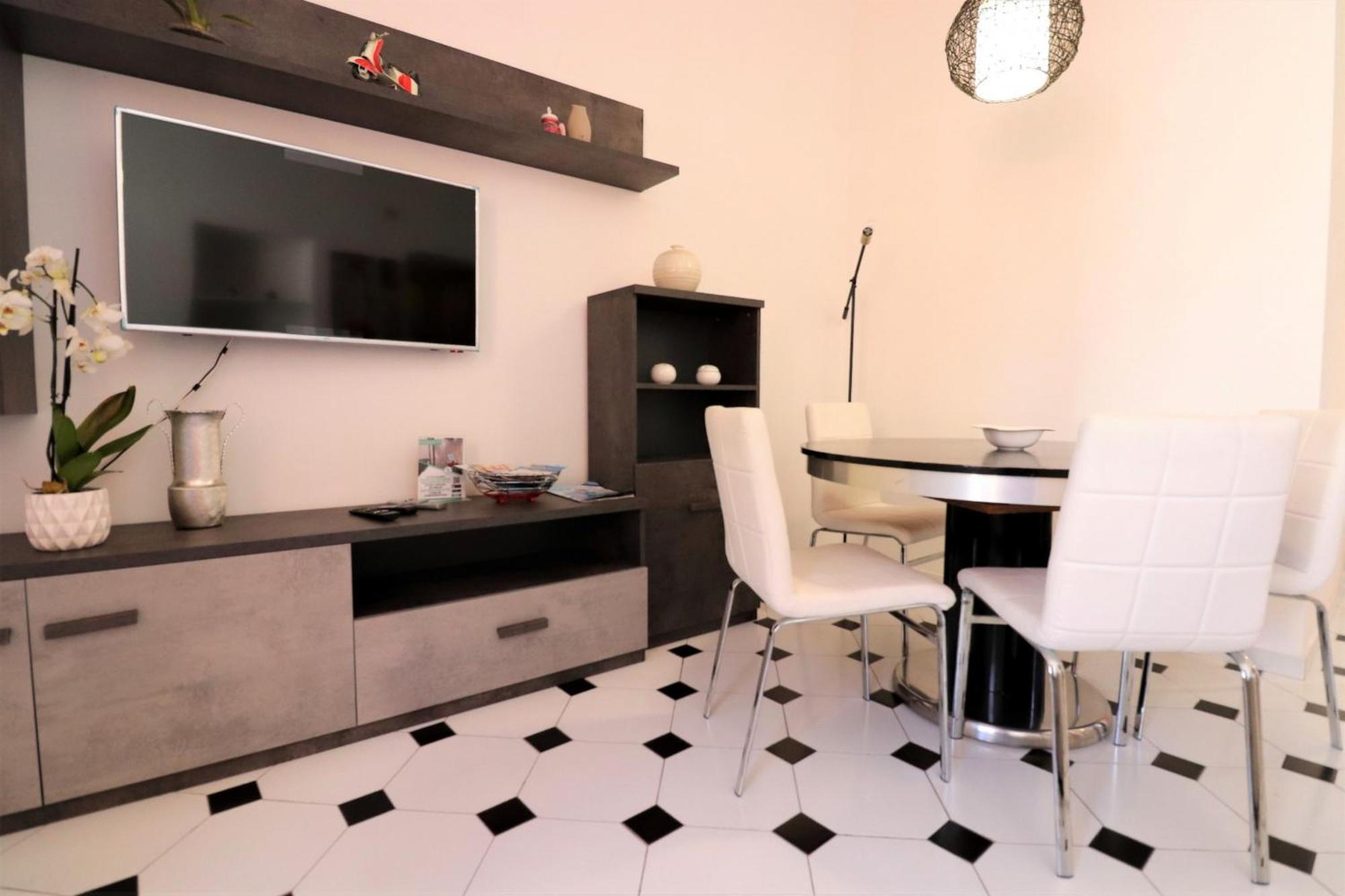 Estate4home - Hearts Apartment Sorrento