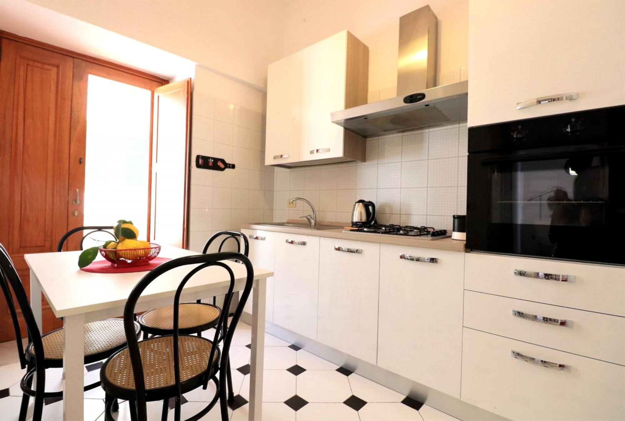 Estate4home - Hearts Sorrente